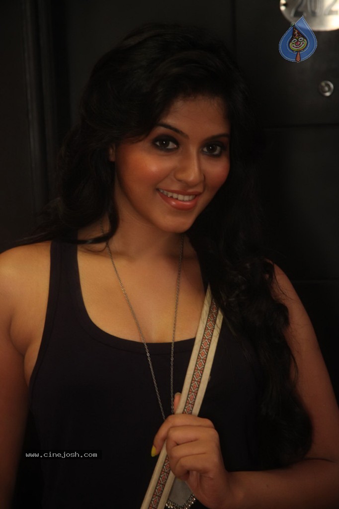 Naughty Boys Movie New Stills - 37 / 120 photos