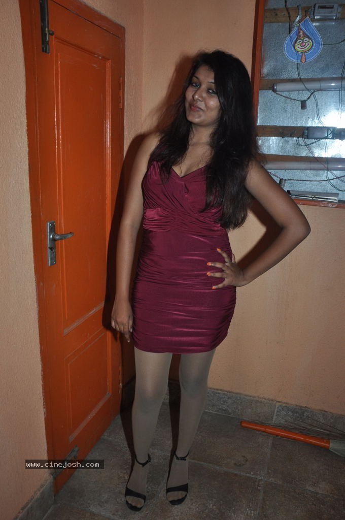 Navarasam Tamil Movie Stills - 33 / 35 photos