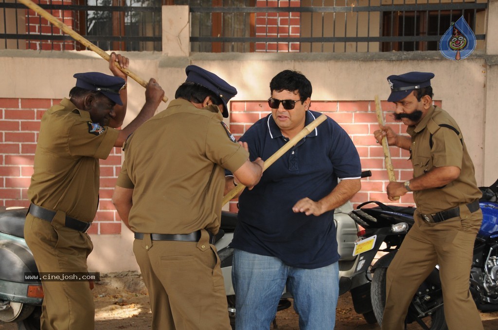 Navvula Sandadi Movie Stills - 22 / 48 photos