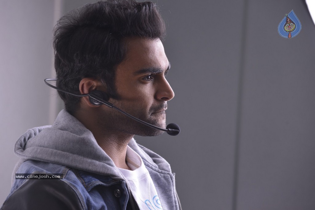 Nee Jathaga Nenudali Movie Stills - 10 / 21 photos
