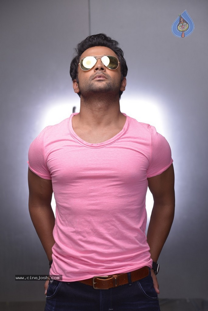Nee Jathaga Nenudali Movie Stills - 14 / 21 photos