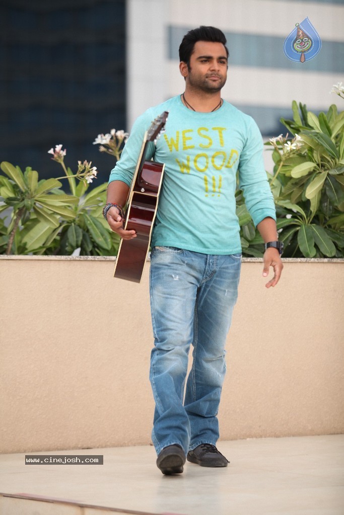 Nee Jathaga Nenundali Movie Stills - 24 / 24 photos