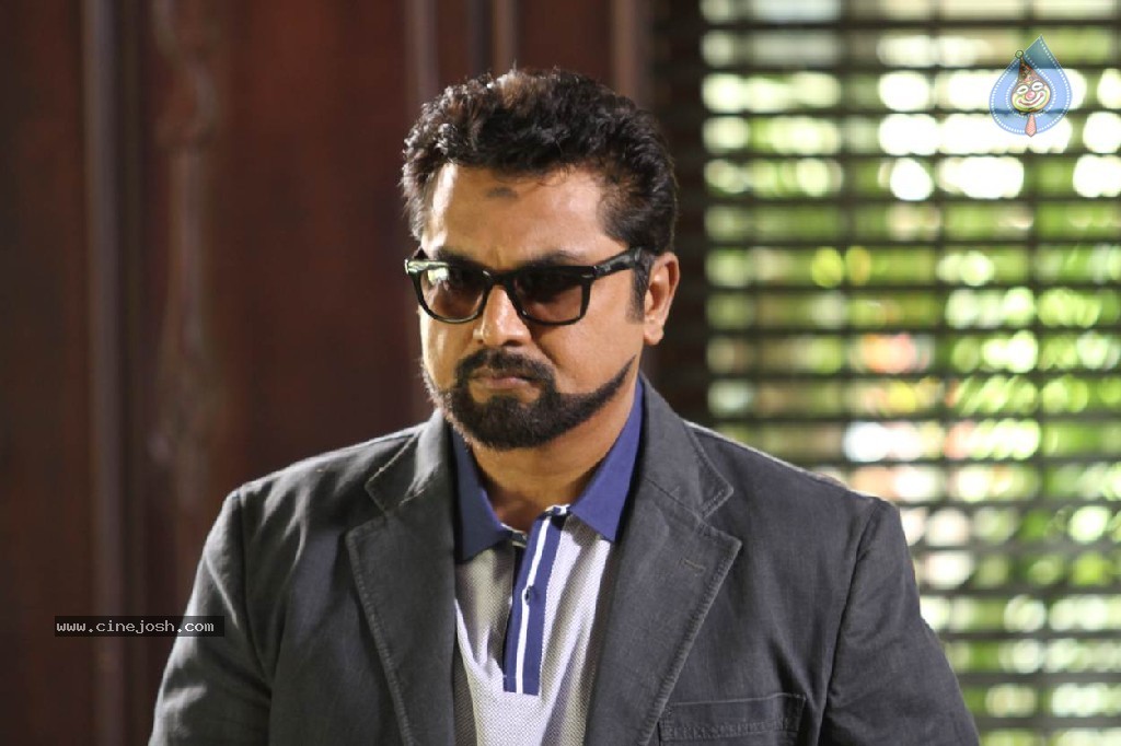 Nee Naan Nizhal Tamil Movie Stills - 24 / 67 photos