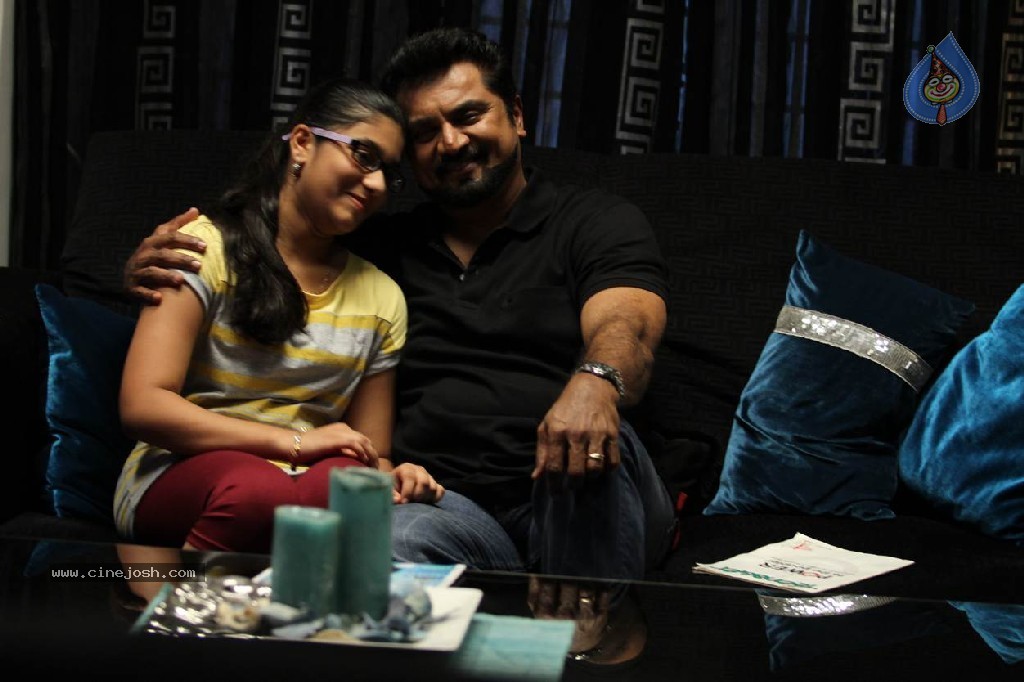 Nee Naan Nizhal Tamil Movie Stills - 59 / 67 photos