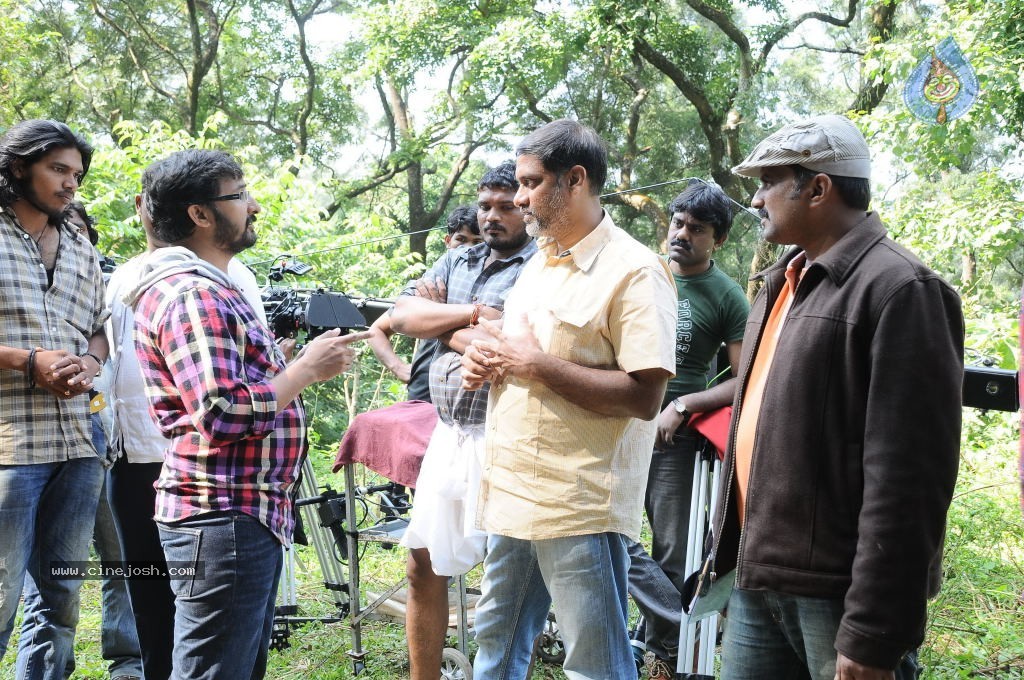 Neeku Naaku Dash Dash Movie Stills - 40 / 57 photos