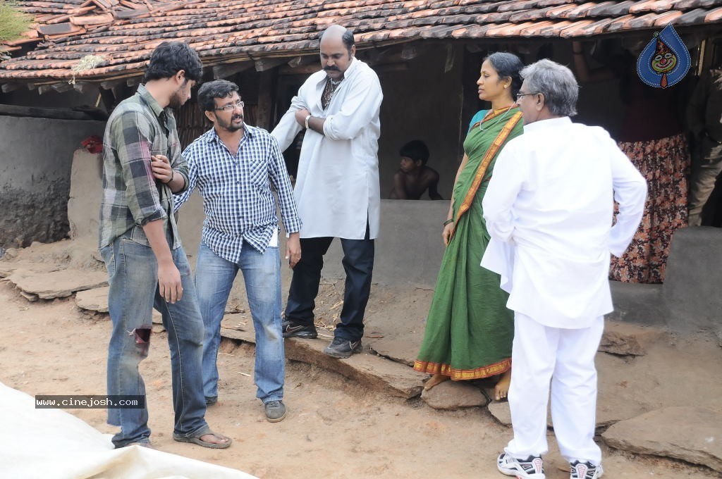 Neeku Naaku Dash Dash Movie Stills - 49 / 57 photos