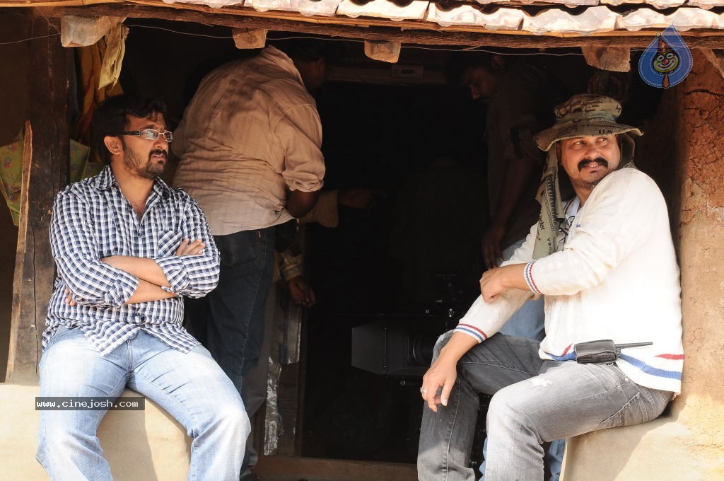 Neeku Naaku Dash Dash Movie Stills - 54 / 57 photos