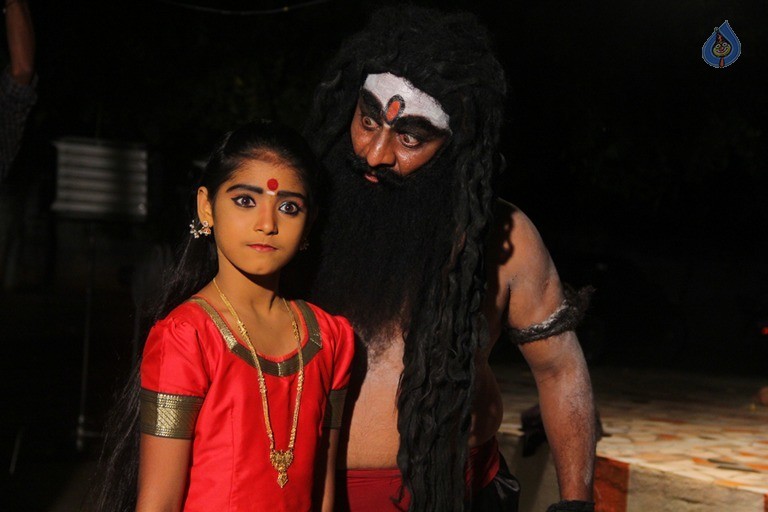 Neelampati Ammoru Movie Photos - 10 / 42 photos
