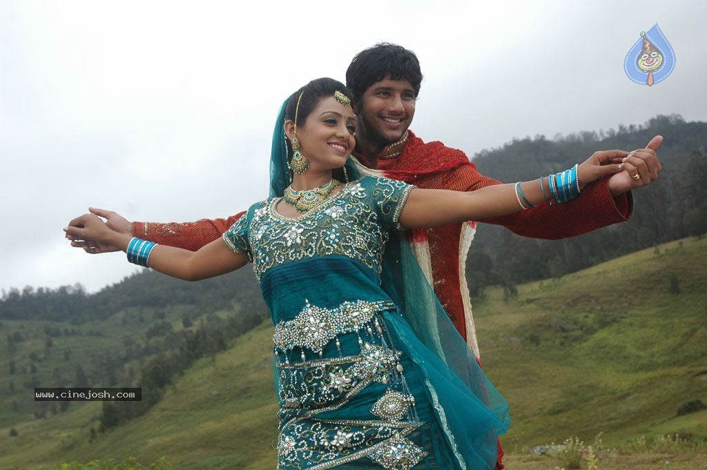 Neengatha Ennam Tamil Movie Stills - 44 / 74 photos