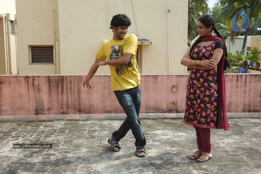 Neengatha Ennam Tamil Movie Stills - 49 / 64 photos