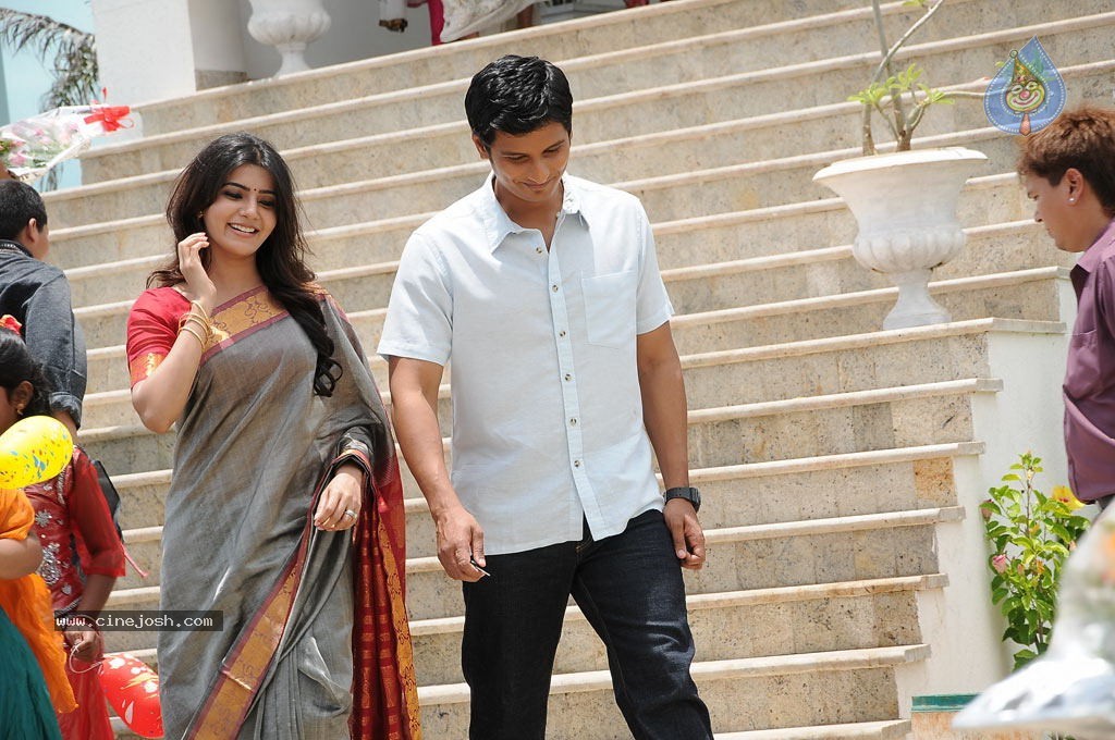 Neethane En Pon Vasantham Tamil Movie Stills - 8 / 20 photos