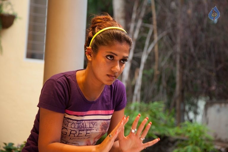 Nenoo Rowdine Movie Photos - 25 / 32 photos