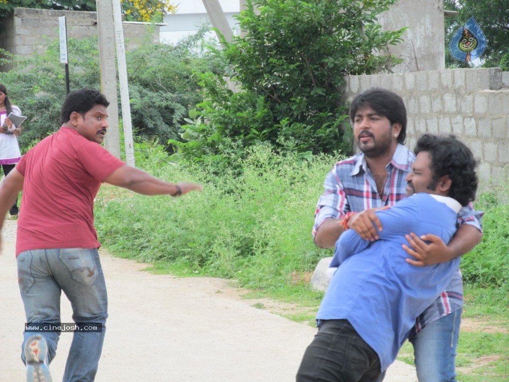 Nenu Nene Ramune Movie Hot Stills - 51 / 52 photos