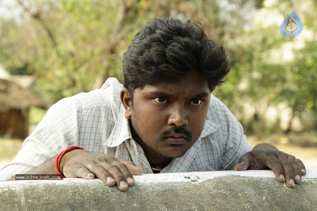 Nerungi Vaa Muthamidathe Tamil Movie Stills - 65 / 108 photos