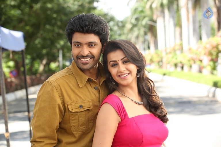 Neruppu Da Tamil Movie Pics - 1 / 4 photos