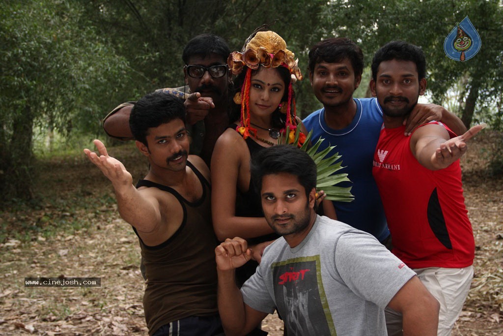 Netru Indru Tamil Movie Hot Stills - 2 / 62 photos