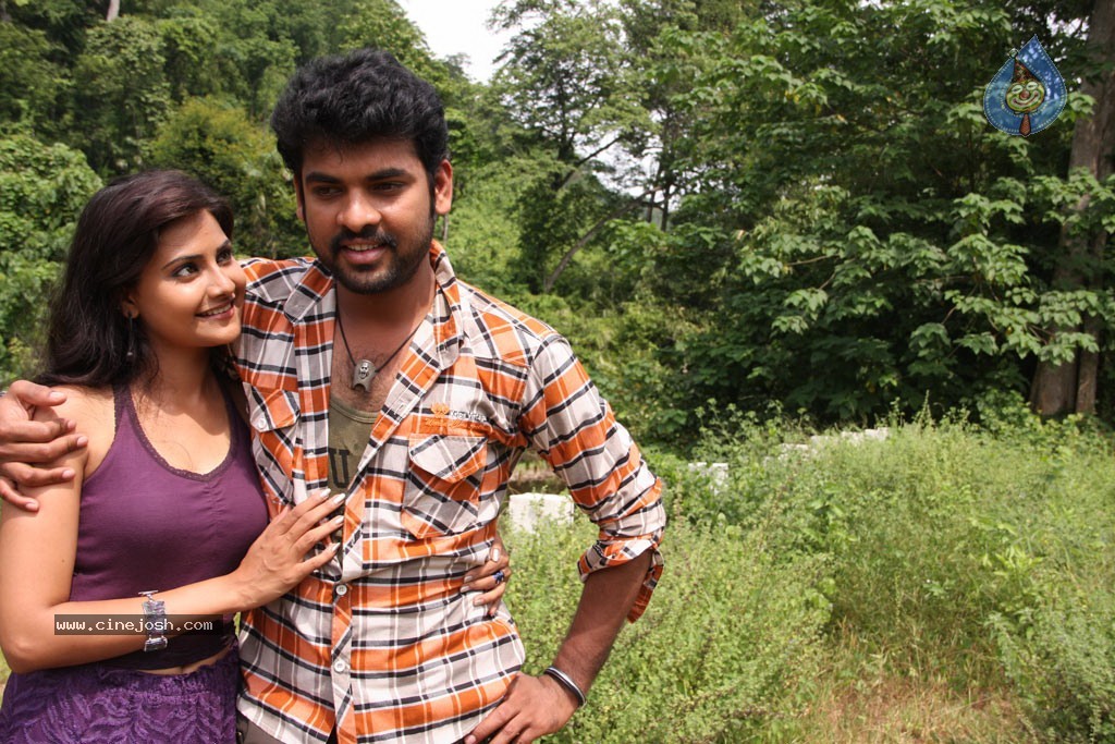 Netru Indru Tamil Movie Hot Stills - 11 / 62 photos