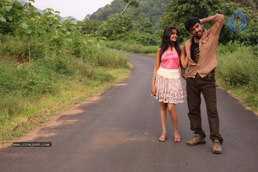 Netru Indru Tamil Movie Hot Stills - 52 / 62 photos