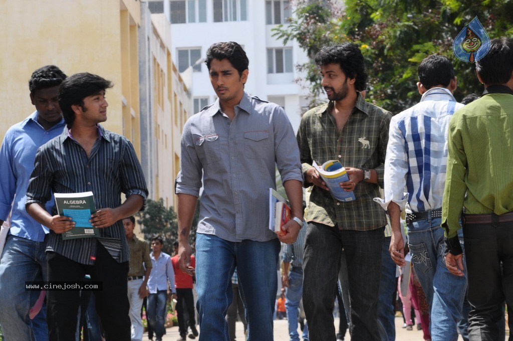 NH 4 Movie Stills n Walls - 19 / 51 photos