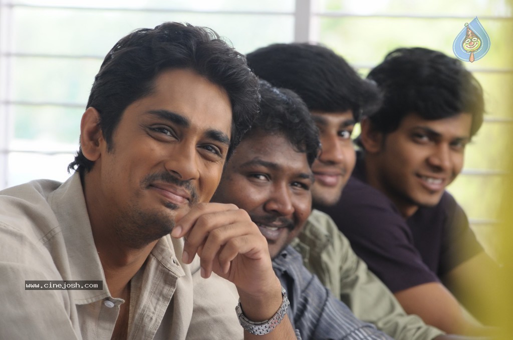 NH 4 Movie Stills n Walls - 36 / 51 photos