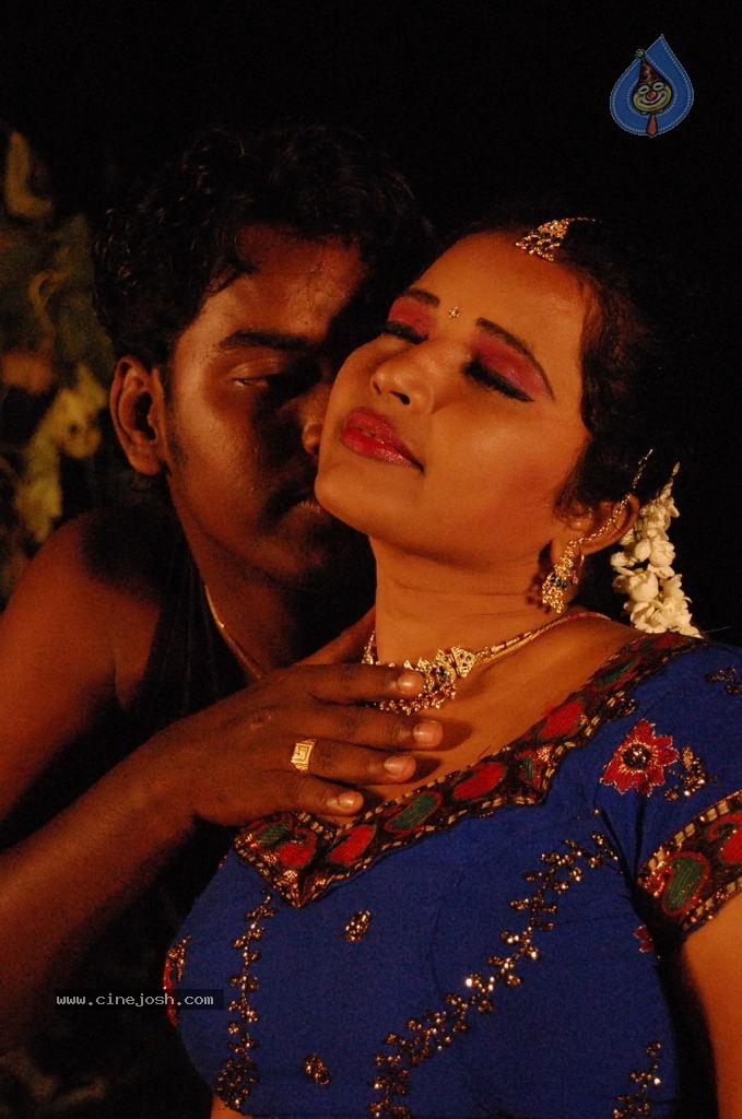 Nila Methu Kathal Tamil Movie Hot Stills - 26 / 70 photos
