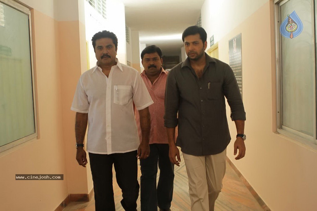 Nimirnthu Nil Tamil Movie New Stills - 6 / 13 photos