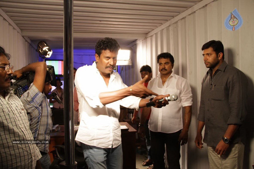 Nimirnthu Nil Tamil Movie New Stills - 8 / 13 photos