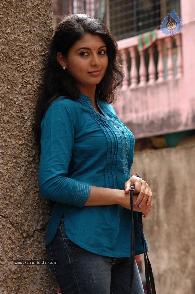 Ninaithathu Yaroo Tamil Movie Stills - 39 / 85 photos