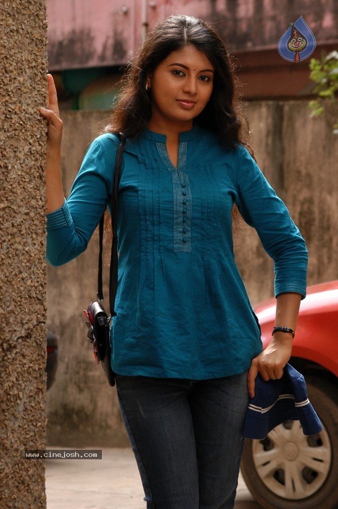 Ninaithathu Yaroo Tamil Movie Stills - 59 / 85 photos