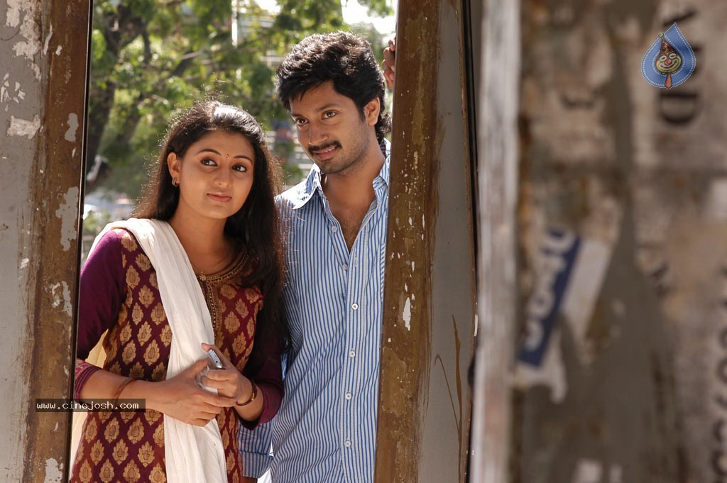 Ninaithathu Yaroo Tamil Movie Stills - 60 / 85 photos