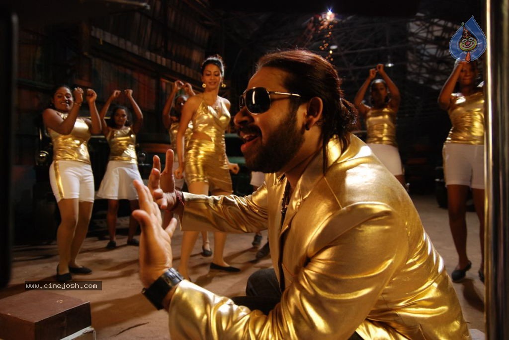 Ninaivil Nindraval Tamil Movie Stills - 78 / 124 photos