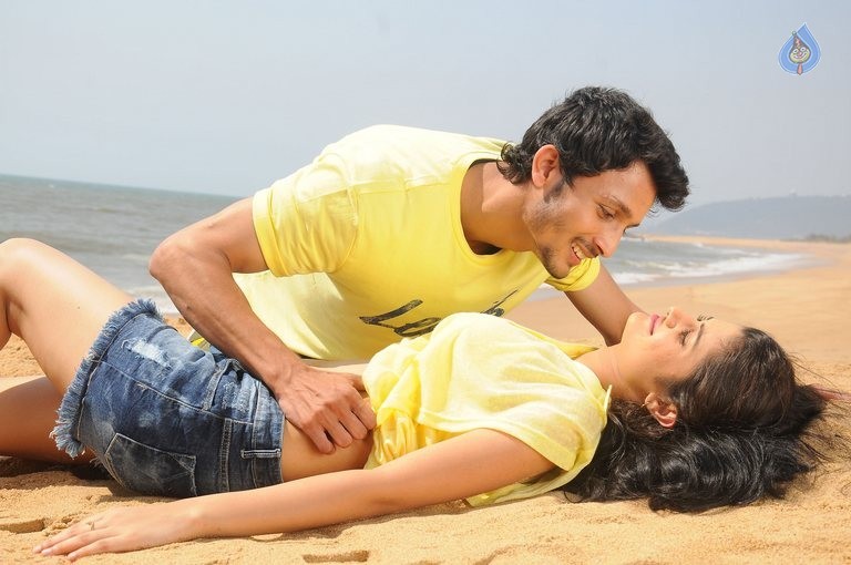 Ninne Korukunta Photos and Posters - 30 / 41 photos