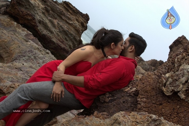 Ninne Pelladatha Movie Stills - 1 / 20 photos