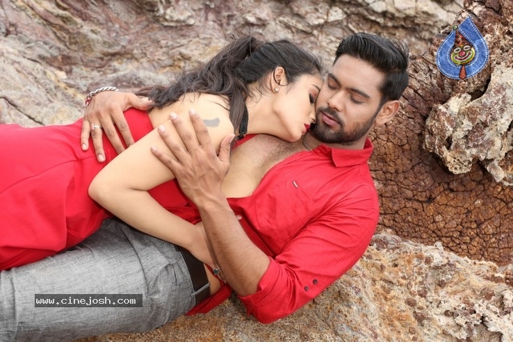 Ninne Pelladatha Movie Stills - 10 / 20 photos