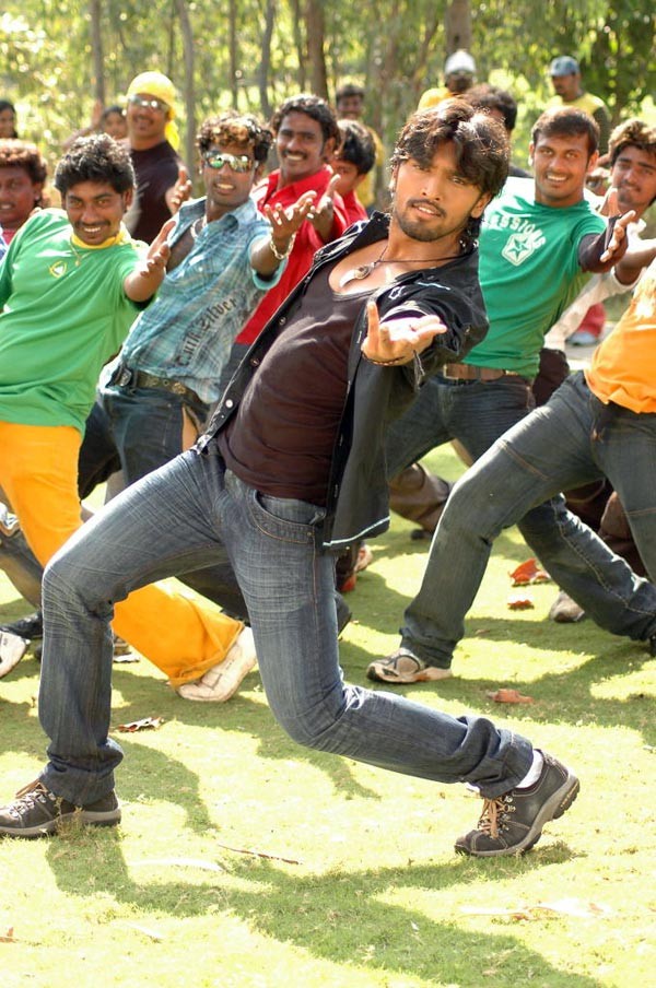 Ninnu Chusina Shanana Movie Stills - 7 / 25 photos