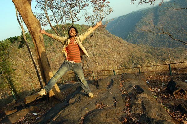 Ninnu Chusina Shanana Movie Stills - 13 / 25 photos