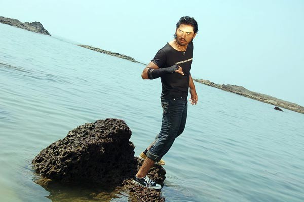 Ninnu Chusina Shanana Movie Stills - 15 / 25 photos