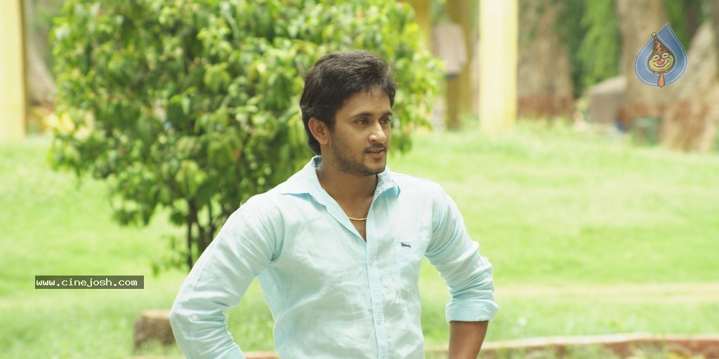 Ninu Chusaka Movie Stills n Posters - 8 / 72 photos