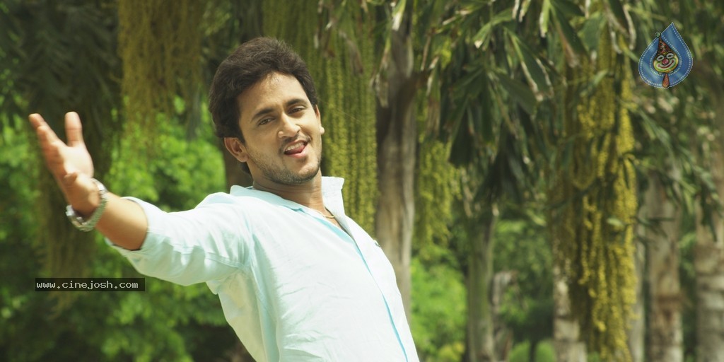 Ninu Chusaka Movie Stills n Posters - 12 / 72 photos