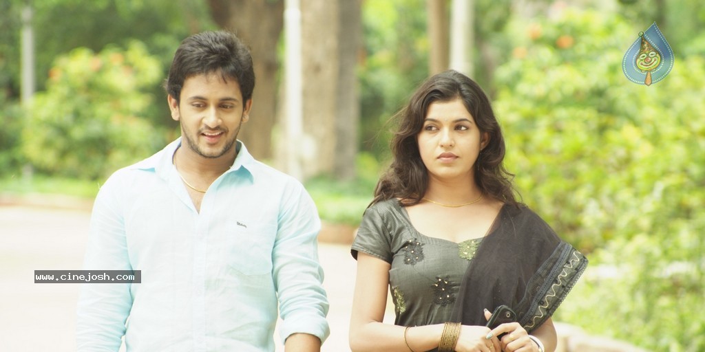 Ninu Chusaka Movie Stills n Posters - 13 / 72 photos