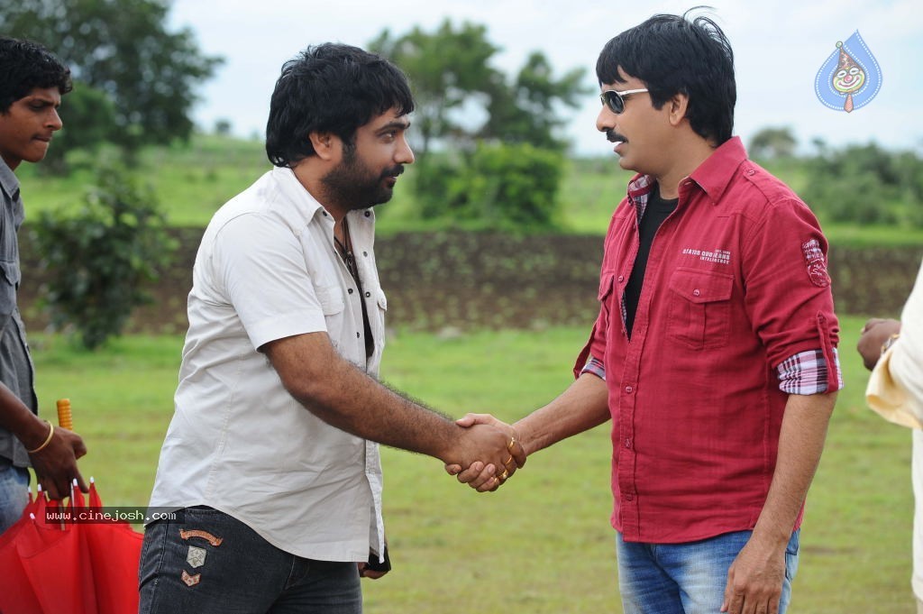 Nippu Movie Latest Stills - 14 / 40 photos