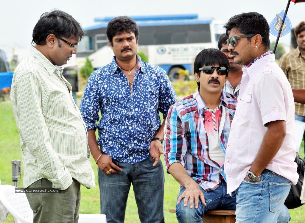 Nippu Movie Latest Stills - 34 / 40 photos