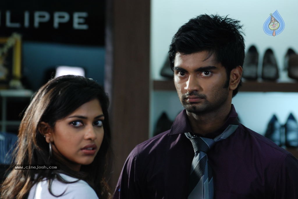 Nirantharam Nee Oohale Movie Stills - 6 / 21 photos