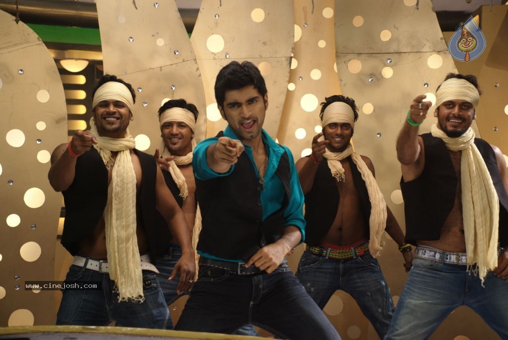 Nirantharam Nee Oohale Movie Stills - 9 / 21 photos