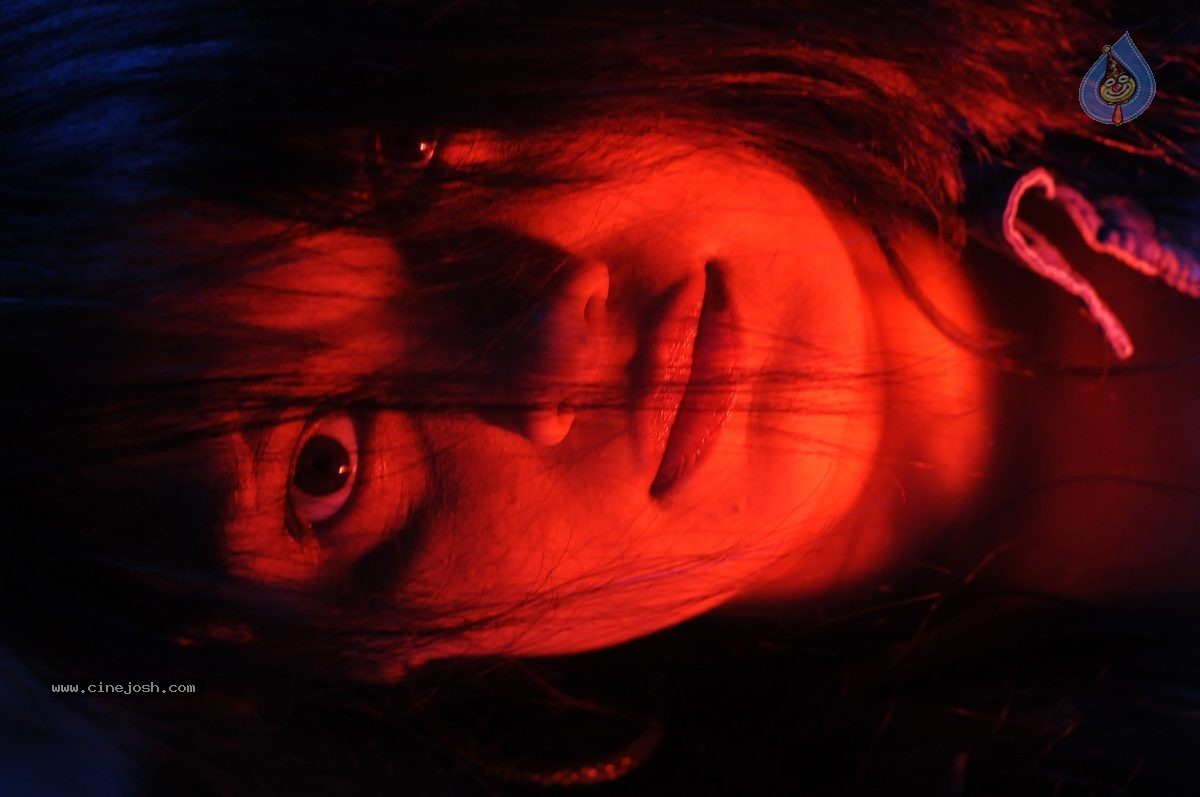 No End Movie Stills n Walls - 6 / 15 photos