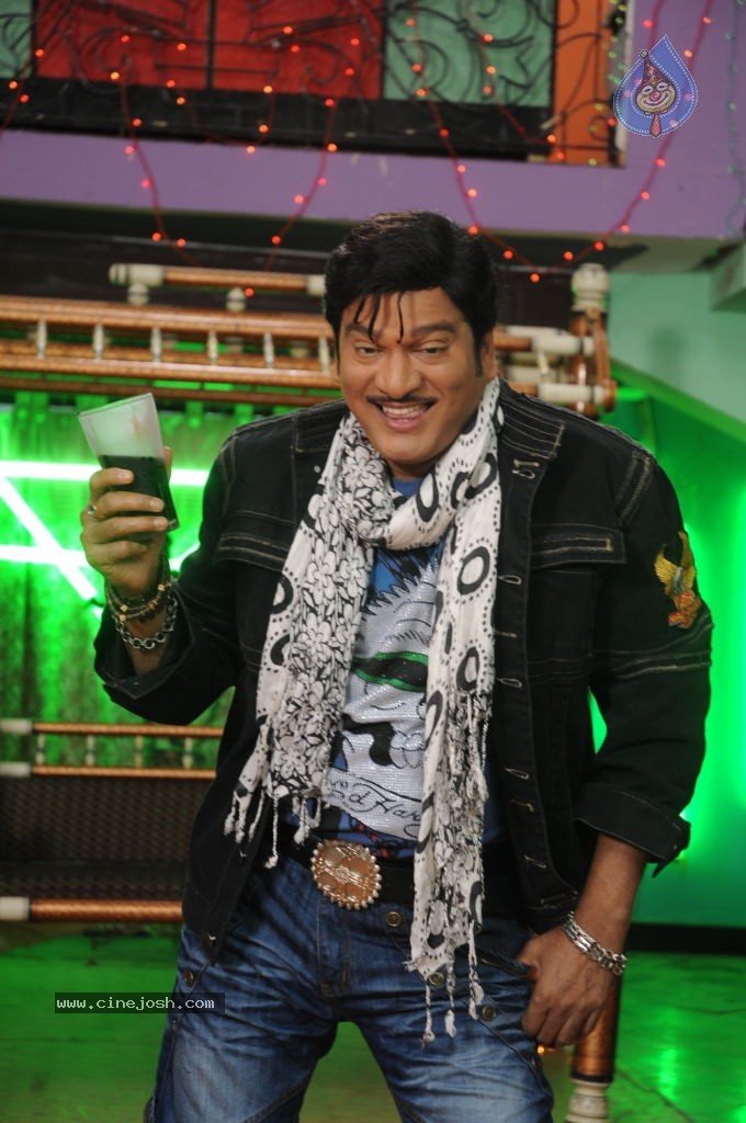 Nootilo Kappalu Movie New Stills - 5 / 11 photos