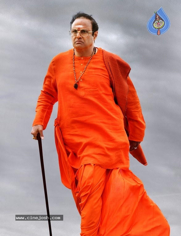 NTR - Mahanayakudu Poster and Photo - 1 / 2 photos