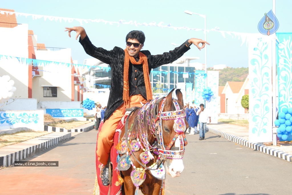 Nuvva Nena Movie Hot Stills - 19 / 25 photos