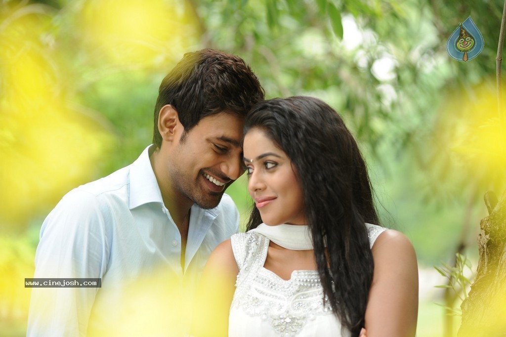 Nuvvala Nenila Movie New Stills - 23 / 52 photos