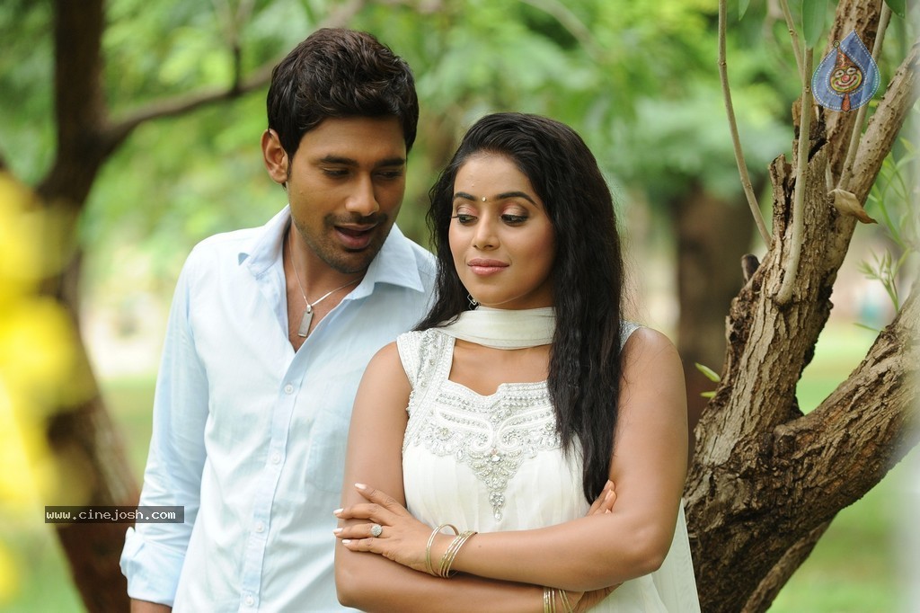 Nuvvala Nenila Movie New Stills - 41 / 52 photos